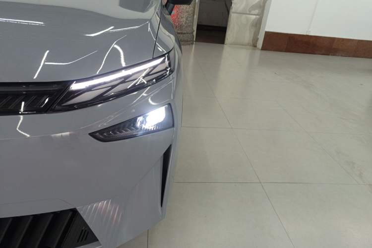 Used Venucia VX6 2023 520 Pro