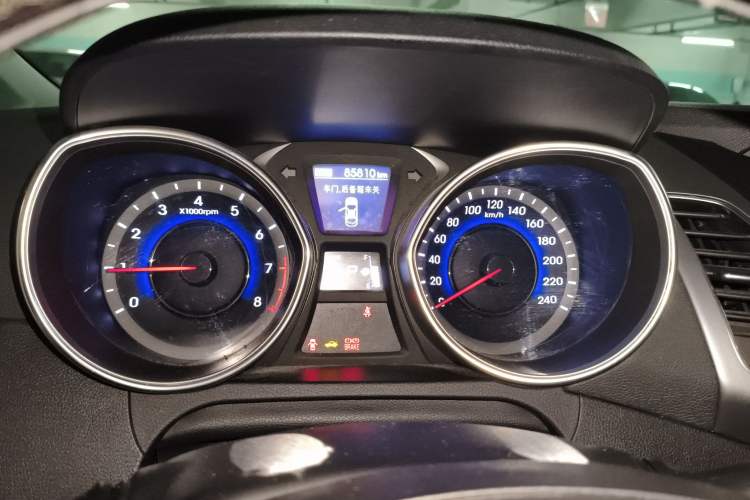 Used Hyundai Elantra (5th Generation / Langdong) 2015 1.6L Automatic Luxury Model
