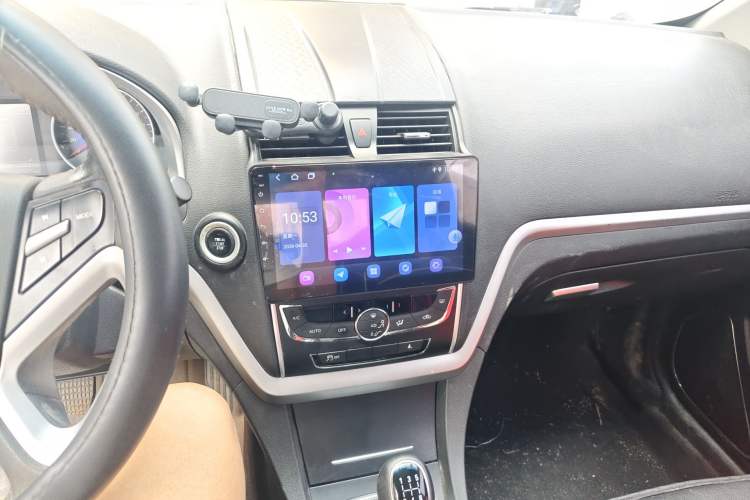 Used Geely Auto Emgrand 2015 Sedan 1.5L Manual - Top Trim Level
