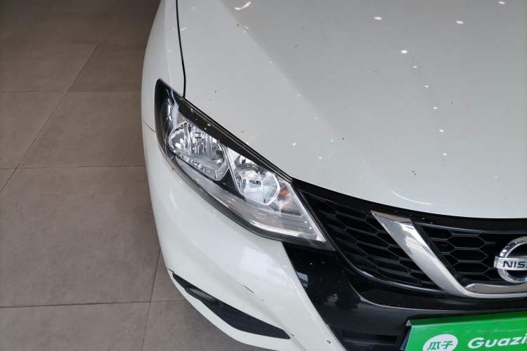 Used Nissan Tiida 2016 1.6L CVT Smart Drive Edition Right Front Headlight