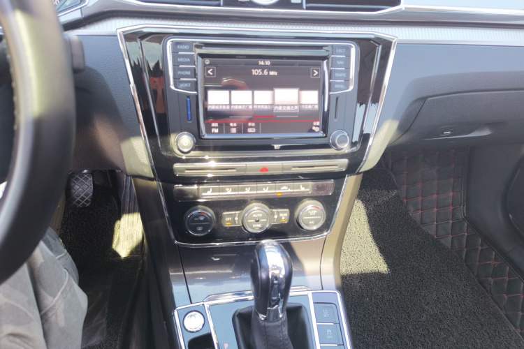 Used Volkswagen Passat 2017 330TSI DSG Prestige Edition
