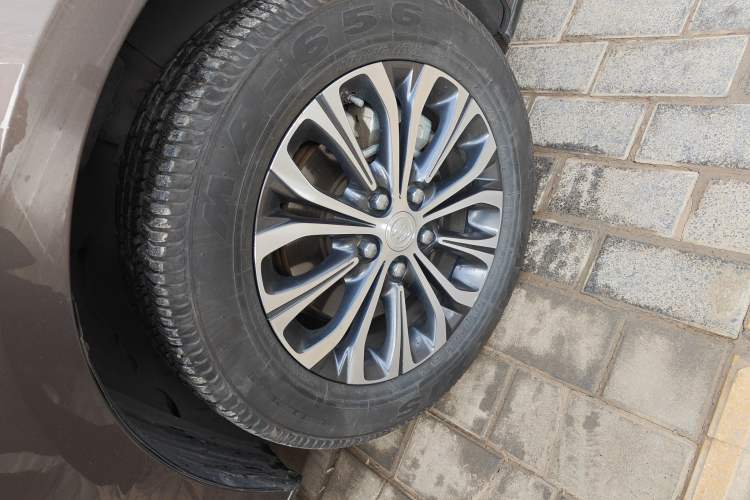 Used Buick GL8 2021 Land Cruiser Executive Class 652T Comfort Model