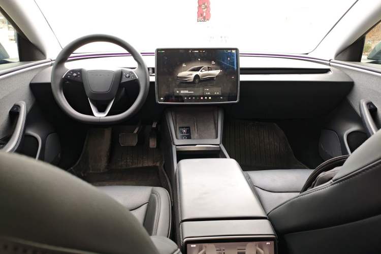 Used Tesla Model 3 2023 Rear-Wheel-Drive Version
