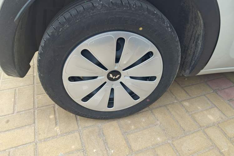 Used Wuling Bingo 2024 203km Light Edition Right Rear Wheel Hub