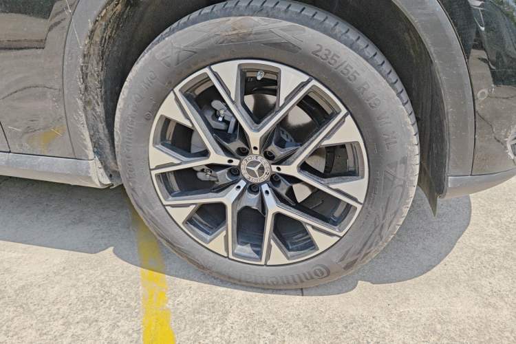 Used Mercedes-Benz GLC 2025 Refresh GLC 260 L 4MATIC Dynamic Edition Right Front Wheel Hub