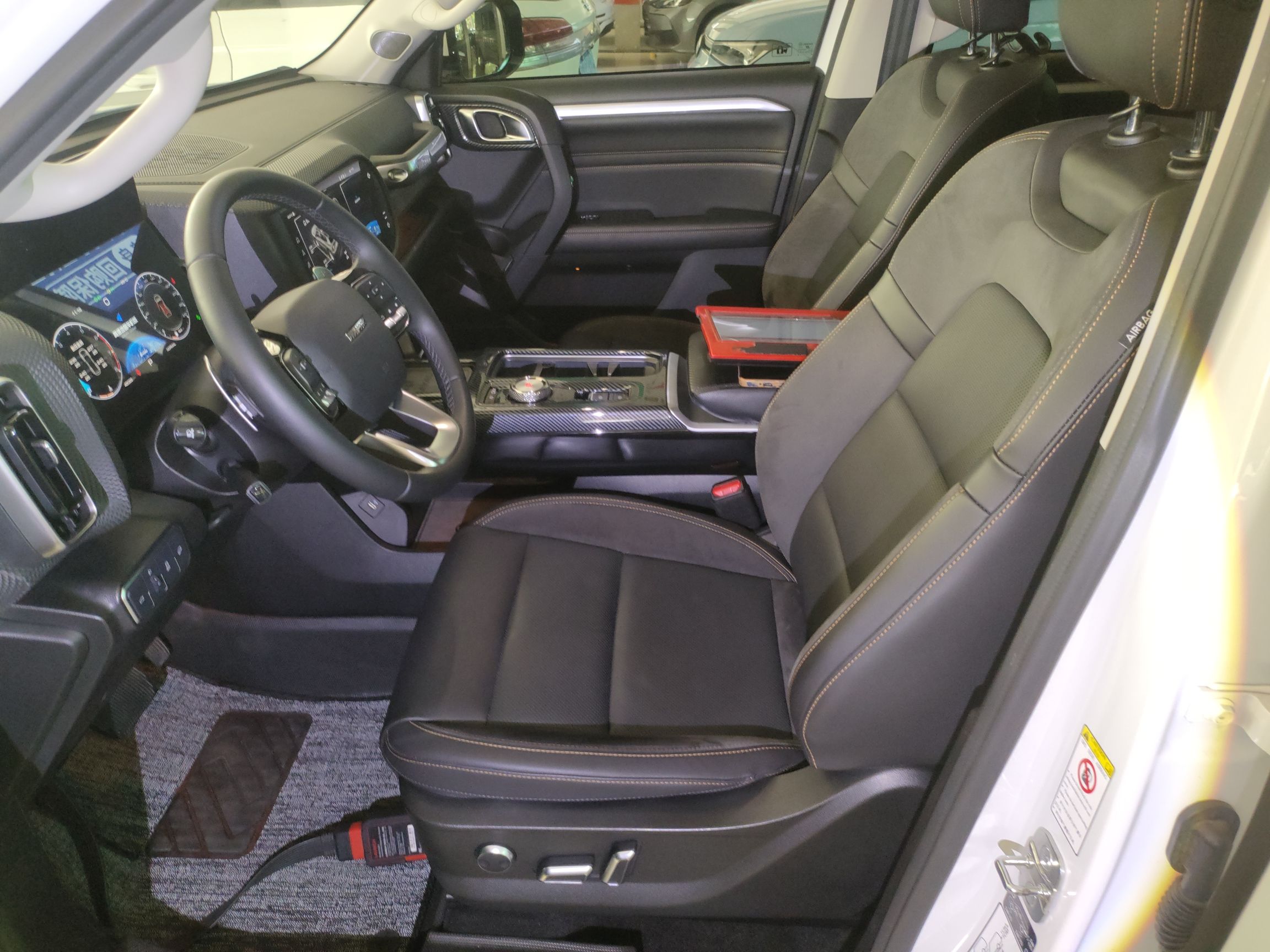 Переднее сиденье в автомобиле