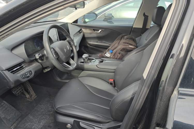 Used Hongqi E-QM5 2022 431 km Charge & Enjoy Edition Left Front Seat