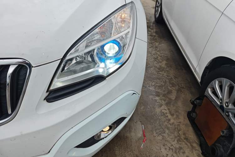 Used Buick Encore 2015 1.4T Manual Two-Wheel Drive Urban Advanced Model