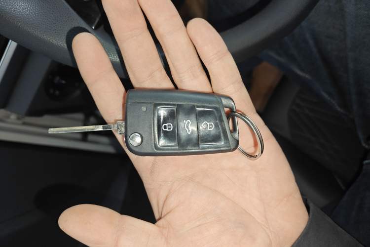 Used Volkswagen T-Cross 2019 1.5L Automatic Comfort Edition Vehicle Key