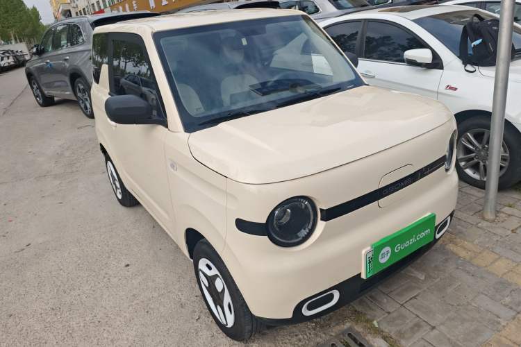 Used Geely Galaxy Panda 2025 210 km – Yuanqi Bear Front Right 45 Deg