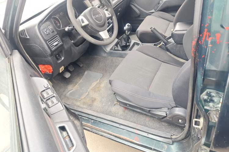 Used Isuzu Pickup 2015 2.8T Four-Wheel Drive 4JB1CT