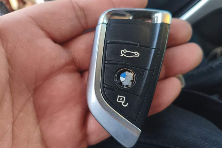 Used BMW X6 2015 xDrive35i Leading Model Vehicle Key