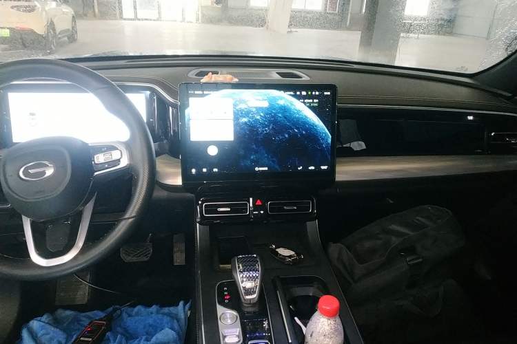 Used GAC Trumpchi GS8 2024 Linghang Series 2.0 TGDI Two-Wheel Drive Luxury Smart Connectivity Version