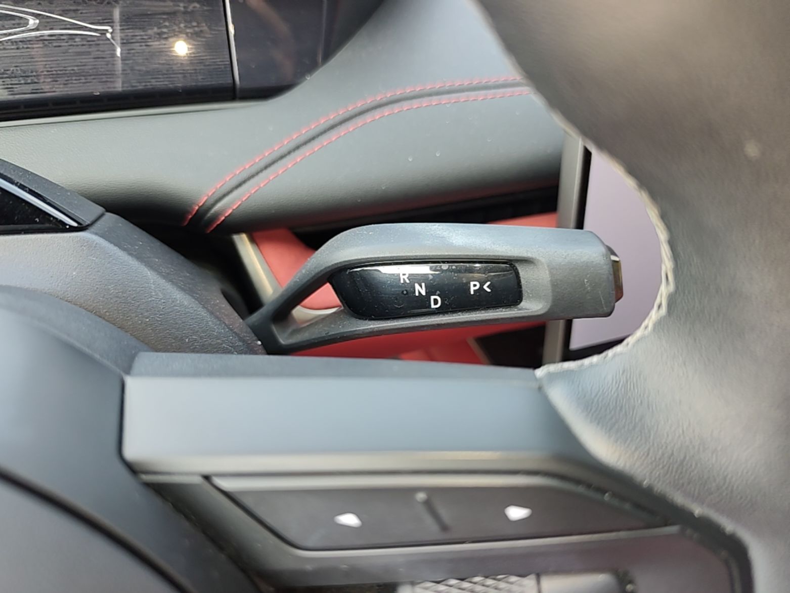 Xiaomi Auto SU7 2024 Four-Wheel Drive Ultra-Long Range Advanced Intelligent Driving Max Edition — снимка 16