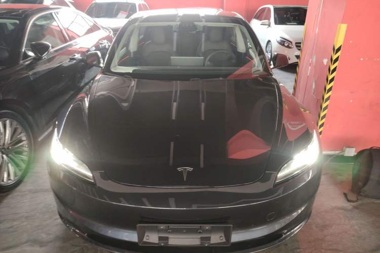 Used Tesla Model 3 2023 Long-Range All-Wheel-Drive Version
