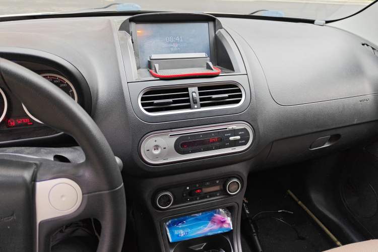 Used MG 3 2014 1.5L AMT Elite Edition
