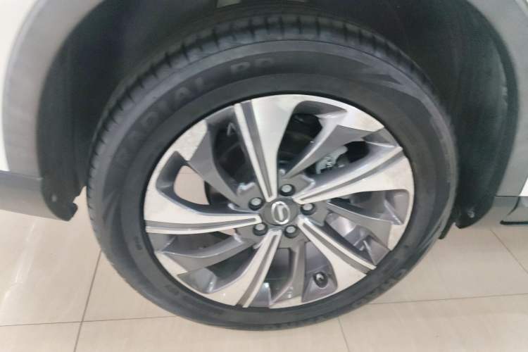 Used GAC Trumpchi GS4 2020 270T Automatic Luxury Edition Right Rear Wheel Hub