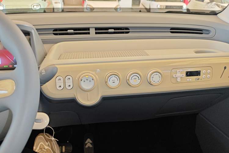 Used Bestune Pony 2025 222km Lightning Horse
