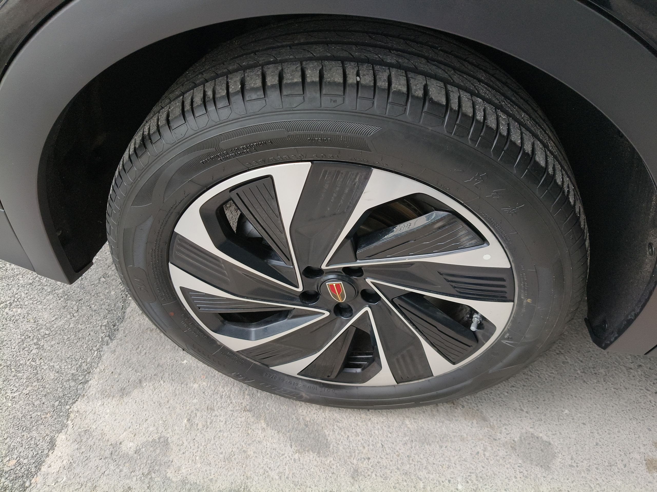 Hongqi HS7 PHEV 2024 2.0T PHEV Four-Wheel Drive Flagship Edition 6 Seats — снимка 11