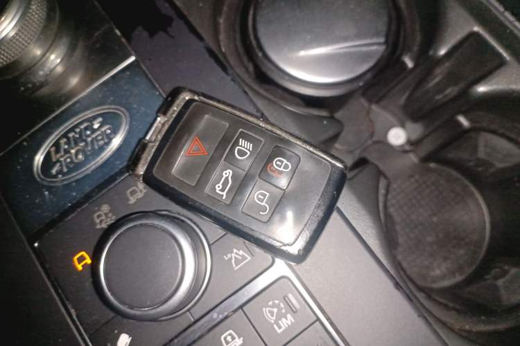 Used Land Rover Discovery 2018 3.0 SC V6 SE
