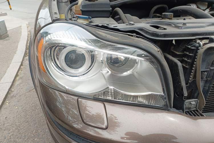 Used Volvo XC Classic 2014 T5 Luxury Edition
