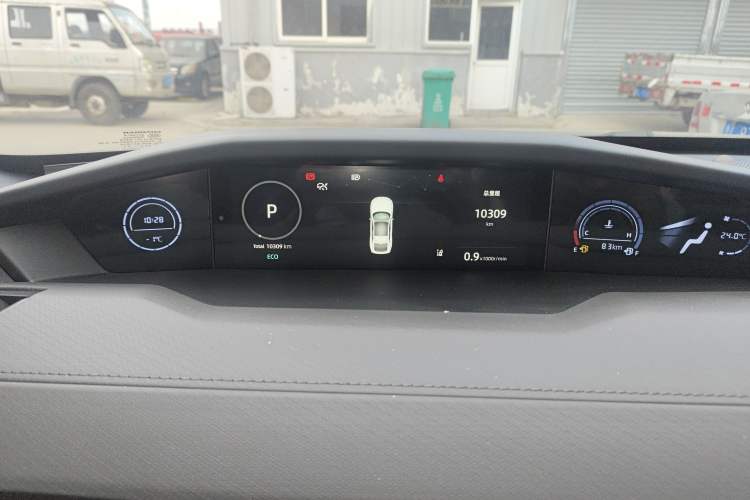 Used Changan UNI-V 2024 1.5T Prestige Sport Edition
