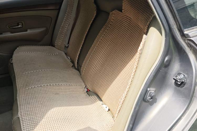 Used Nissan Sylphy 2009 1.6 XL Manual Luxury Sunroof Edition Left Rear Seat