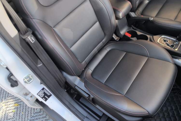 Used CHANGAN CS35 2016 1.6L Automatic Luxury Model China V Standard Right Front Seat