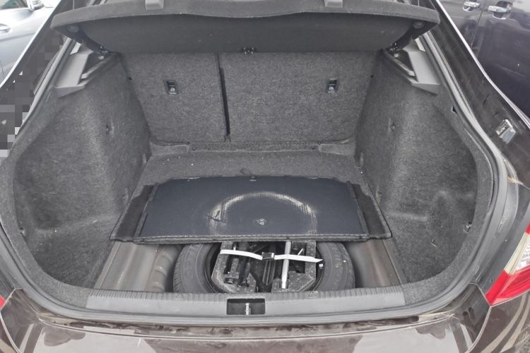 Used Skoda Octavia 2017 1.6L Automatic Smart Drive Edition Trunk