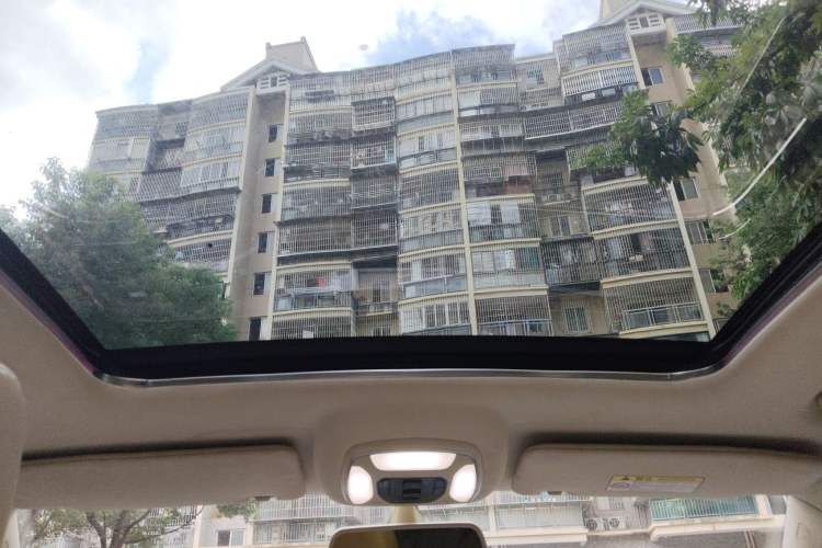 Used Zotye T700 2017 1.8T Dual-Clutch Prestige Model