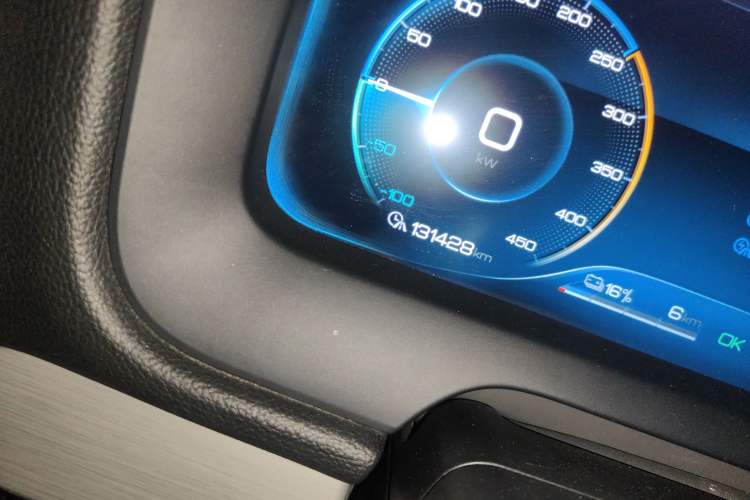 Used BYD Tang New Energy 2018 DM 2.0T All-Wheel Drive Smart Connectivity Luxury Model 7 Seats China V Emission Standard