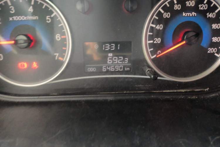 Used Dongfeng Fengon 330 2014 1.5L Manual Utility Version DK15
