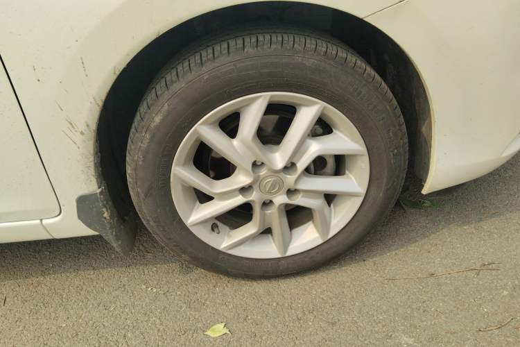 Used Nissan Tiida 2021 1.6L CVT Smart Drive Edition Right Front Wheel Hub