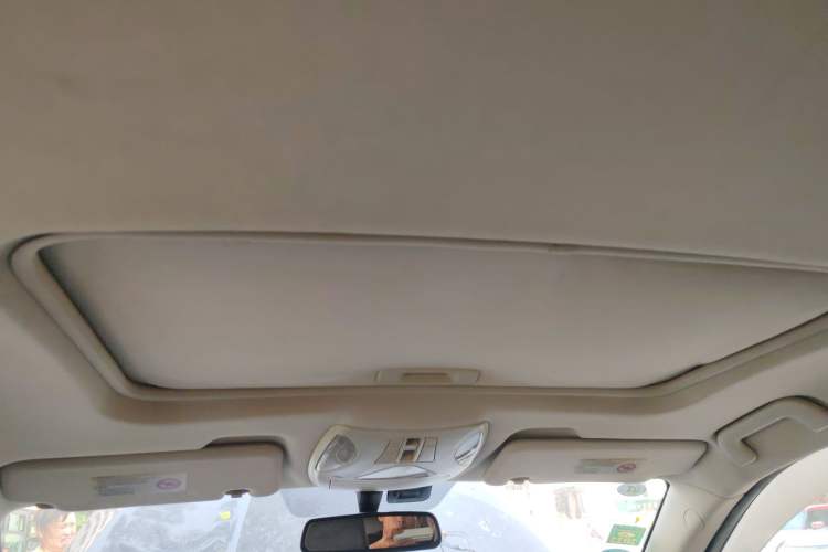 Used GAC Trumpchi GS5 2013 1.8T Automatic All-Wheel-Drive Luxury Edition Headliner