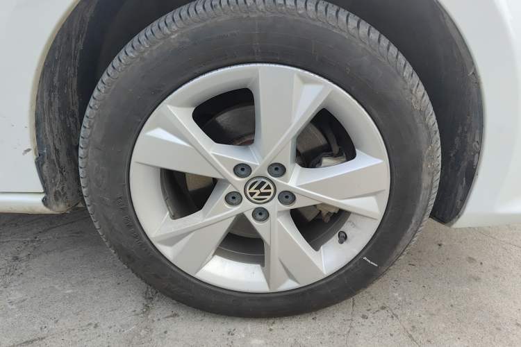 Used Volkswagen Bora 2015 Zhuihui Edition 1.6L Manual Comfort Model