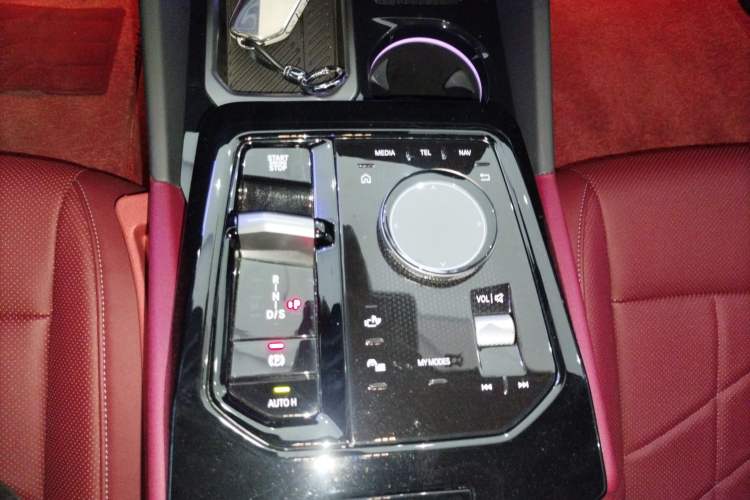 Used BMW 5 Series 2024 530Li Leading Model M Sport Package Gear Lever