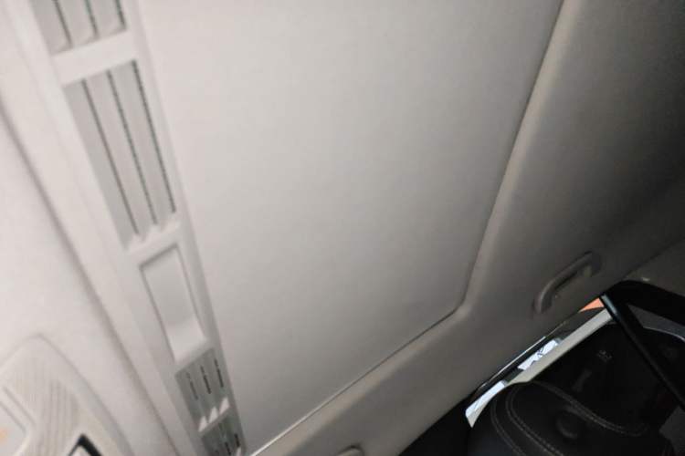 Used Mercedes-Benz M-Class 2014 ML 320 4MATIC Headliner