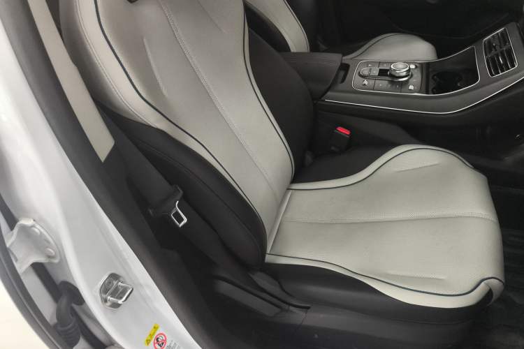 Used BYD Destroyer 05 2024 HONOR Edition DM-i 55KM Luxury Model Right Front Seat