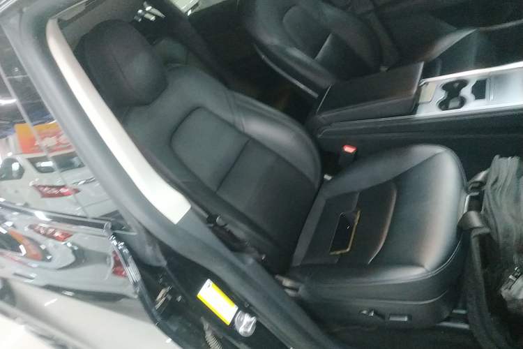 Used Tesla Model Y 2021 Long-Range All-Wheel-Drive Version