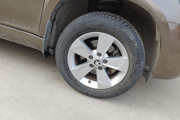 Used Skoda Yeti 2016 1.6L Manual Front-Wheel-Drive Version
