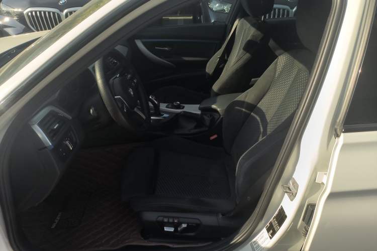 Used BMW 3 Series 2018 320i M Sport Package