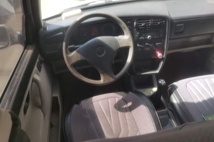 Used Volkswagen Jetta 2010 1.6L Partner
