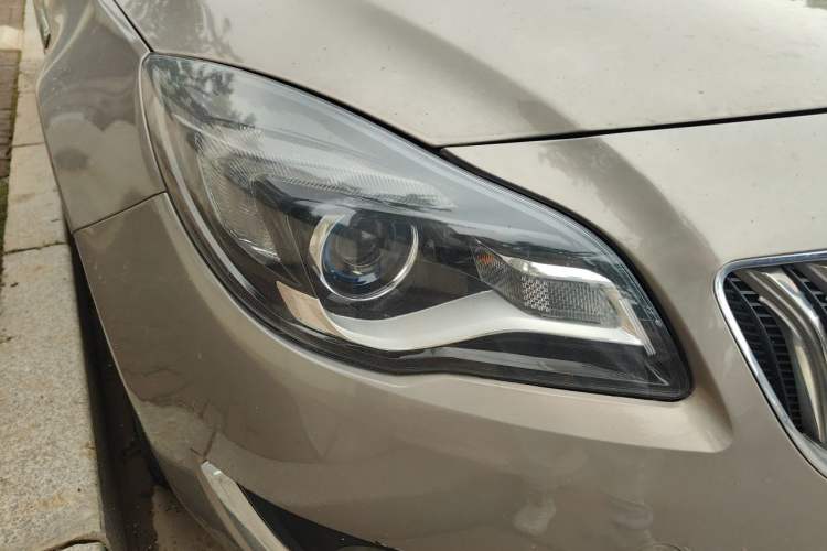 Used Buick Regal 2015 1.6T Fashion Tech Model
