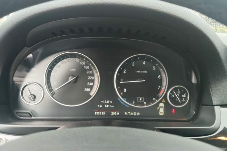 Used BMW 5 Series 2014 525Li Luxury Design Package