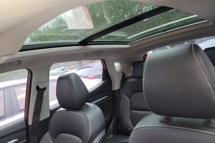 Used MG ZS 2017 1.5L Automatic Luxury Edition Headliner