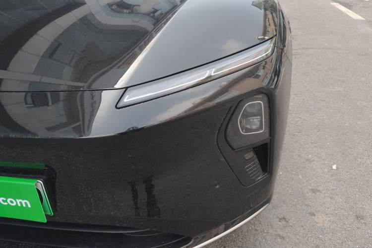 Used Nio ET9 2025 100kWh Signature Edition
