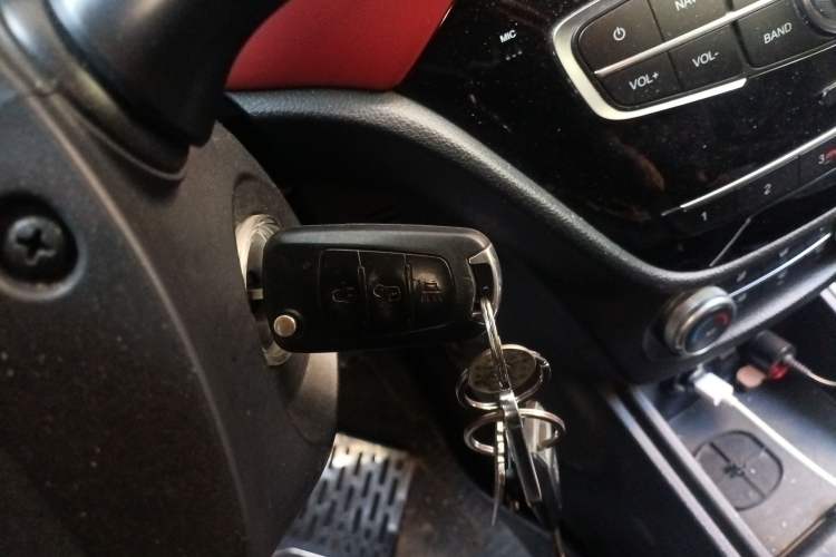 Used Haval H1 2015 1.5L AMT Luxury Model