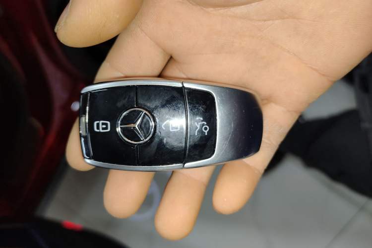 Used Mercedes-Benz E-Class 2017 Facelift E 200 Sport 4MATIC Vehicle Key