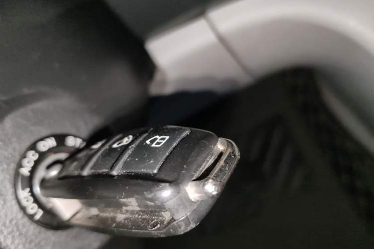 Used JAC Refine M3 2019 IKEA Edition 1.5T Luxury Smart Model
