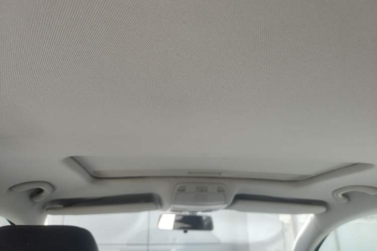 Used Volkswagen Magotan 2012 Revised 1.8TSI Luxury Version Headliner